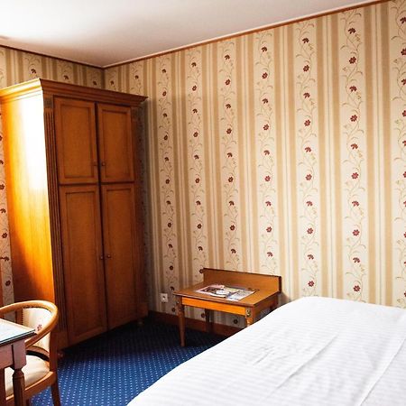 Hotel Jolly Roger Dunkirk Kültér fotó